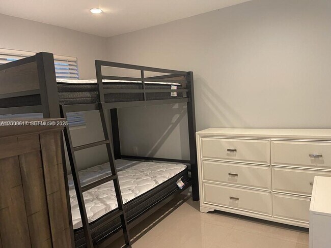 Foto del edificio - 15201 NE 6th Ave