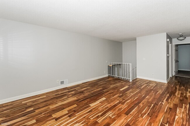 Building Photo - 4 br, 2 bath House - 10460 Devonshire Place