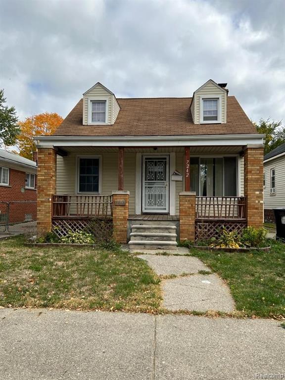 Primary Photo - 7242 Stahelin Ave