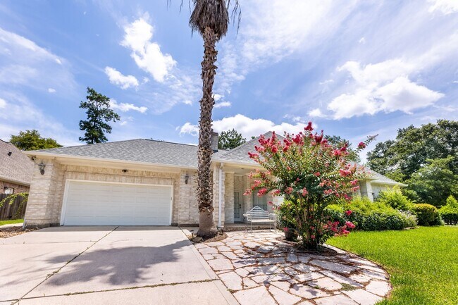 Building Photo - 10 Acorn Cluster Ct