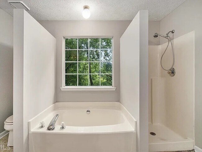 Foto del edificio - 5646 Hammond Dr NW