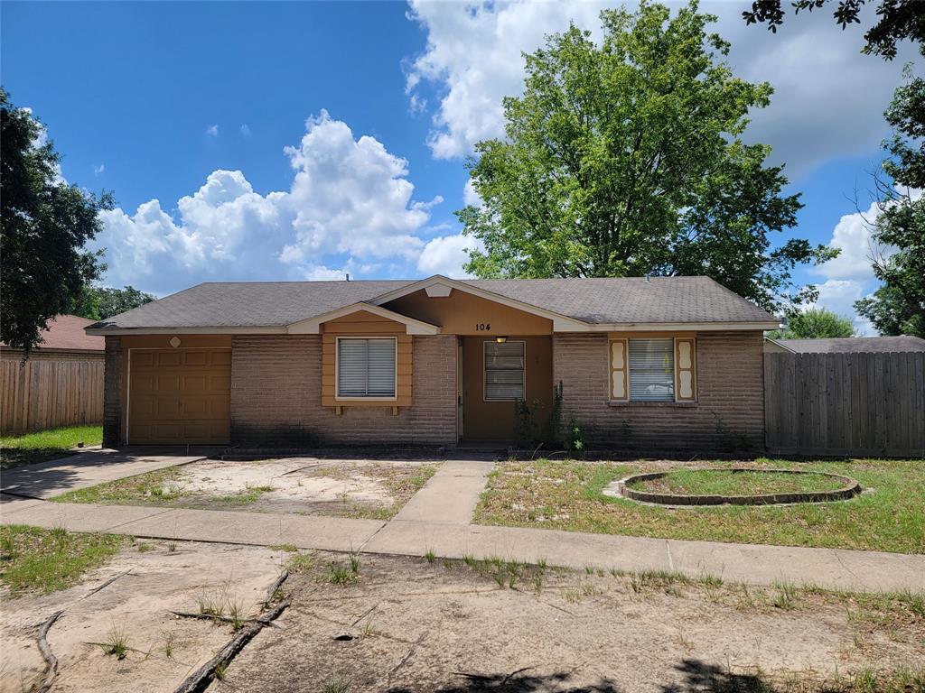 104 Goodson Dr, Houston, TX 77060 House Rental in Houston, TX
