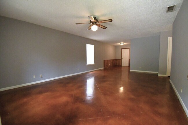 Foto del edificio - Charming 2 Bedroom, 1 Bath in Whitehouse ISD!