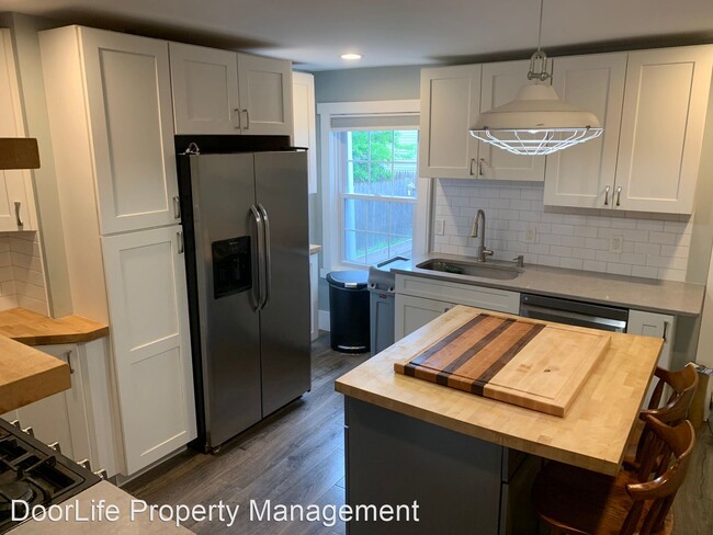 Building Photo - 2 br, 2 bath House - 212 W Lafayette St
