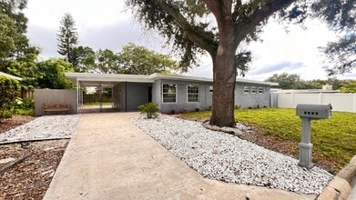 Building Photo - 6216 Lake Underhill Rd