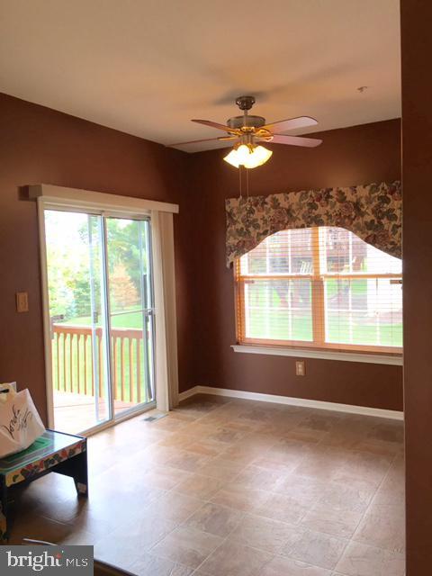 Building Photo - 642 Fawn Cir