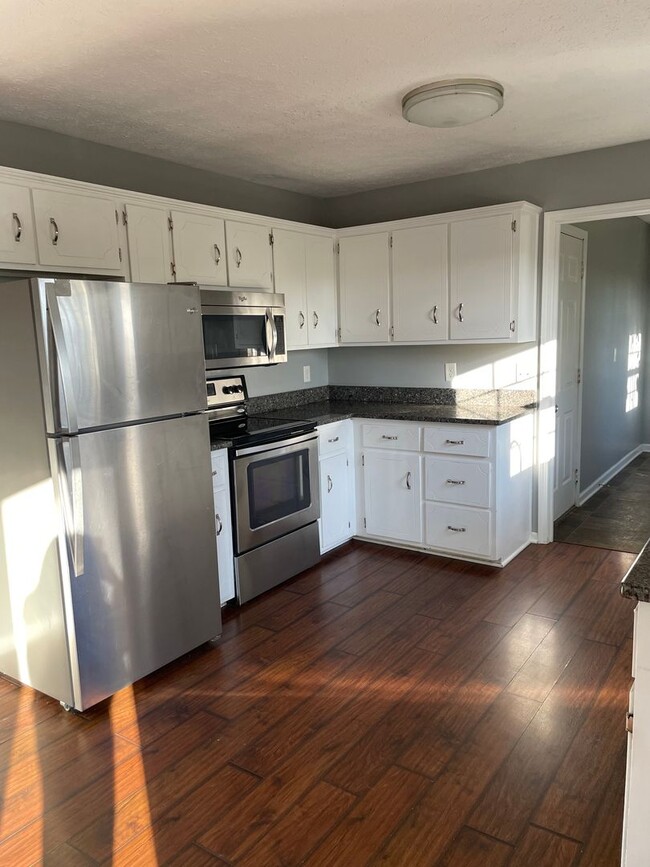Building Photo - 211 Atlantis Way
