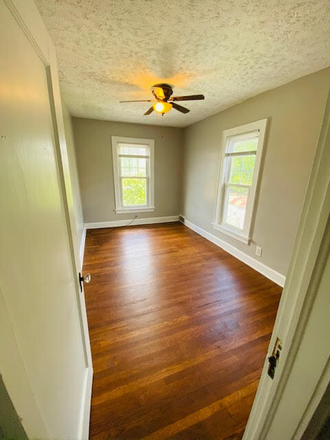 Foto del edificio - 1029 23rd St NW