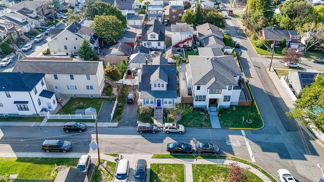 Foto del edificio - 1041 Stonewall Ln