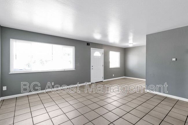 Building Photo - 1529 23rd St