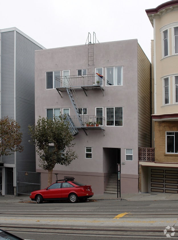 Building Photo - 1332 California St