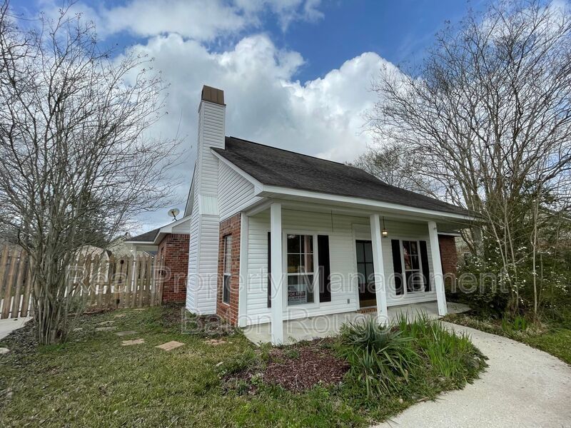 7625 Elmwood Dr, Denham Springs, LA 70706 House Rental in Denham