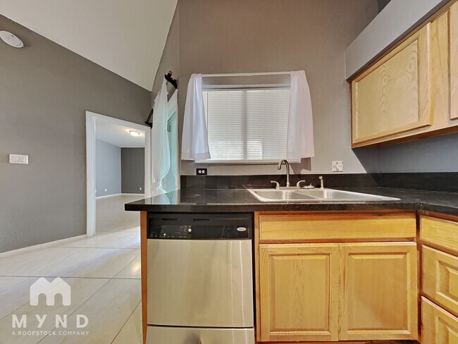 Foto del edificio - 6230 N 33rd Ave