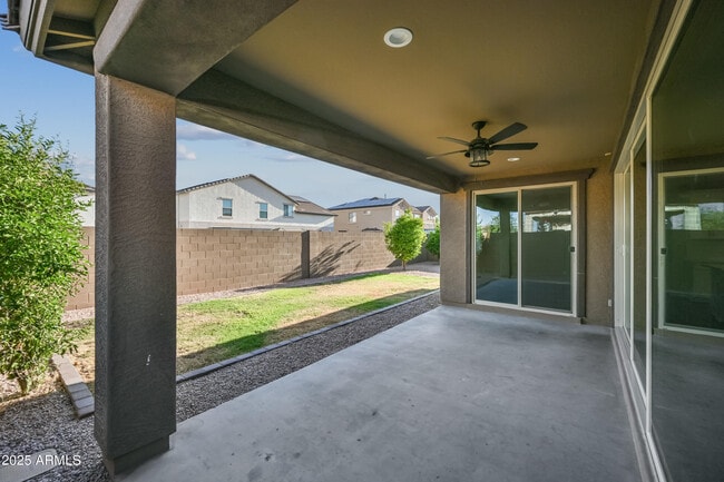 Building Photo - 16075 W Laurel Ln
