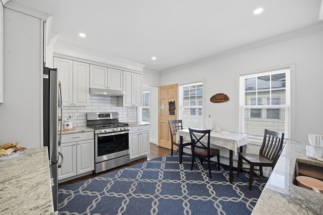 Building Photo - 34 Wilson Ave