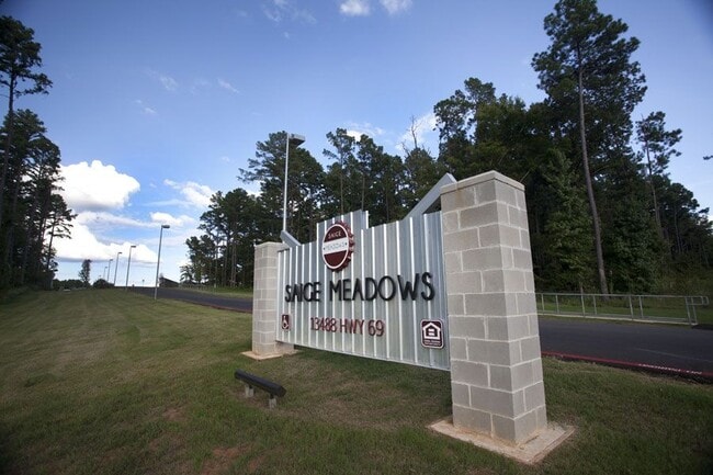 Building Photo - Saige Meadows
