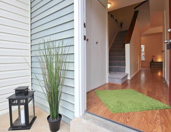 Foto del edificio - 3 br, 2.5 bath Townhome - 15211 Streamside...