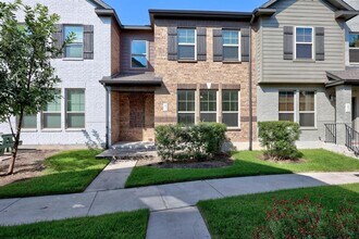 Building Photo - 7220 Wyoming Springs Dr