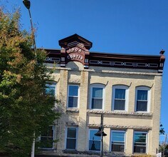 Building Photo - 255 Main St