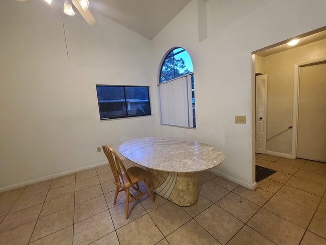 Foto del edificio - 2842 SW 38th Pl