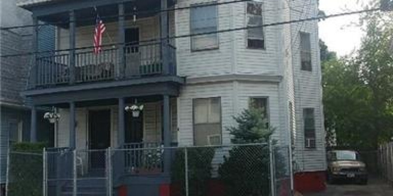 Primary Photo - Taylor Street