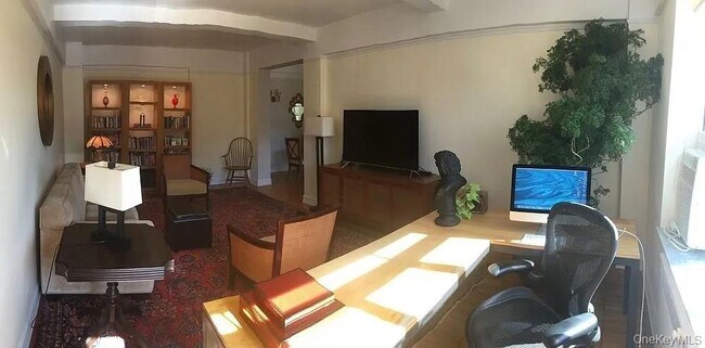 Foto del edificio - 118 8th Ave