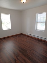 Building Photo - 1221 W Atkinson Ave