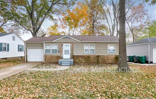 Photo - 10128 Ashbrook Dr House