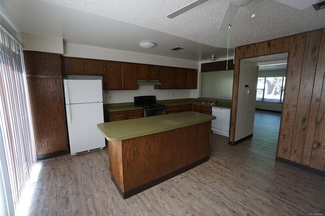Building Photo - 1333 S Crystal Way