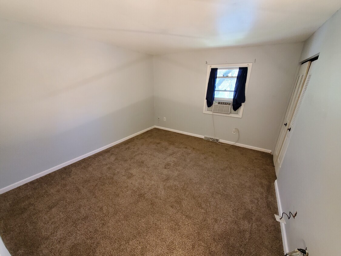 Building Photo - 1121 Nanroc Dr