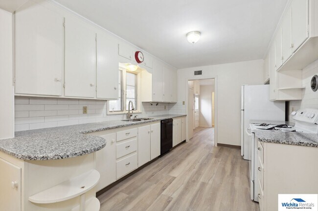 Foto del edificio - Mid Century Modern Ranch in Eastbourough