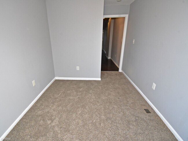 Building Photo - 3 br, 1 bath House - 1601 E Lafayette Ave