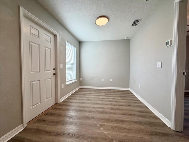 Foto del edificio - 1210 Ave Z SE