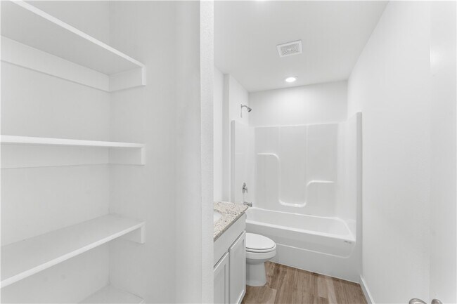 Foto del edificio - 106 NW Pinwheel St