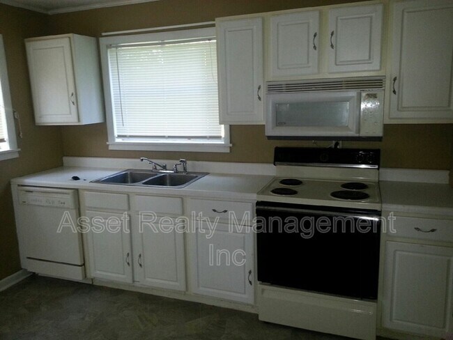 Foto del edificio - 8507 Foust Dr