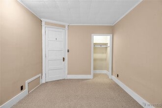 Building Photo - 530 Linwood Ave