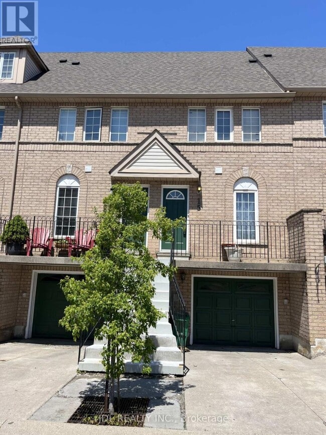 Building Photo - 80 Strathaven Dr