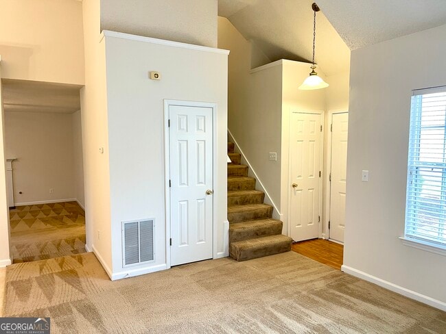 Foto del edificio - 490 Cherry Branch Ln