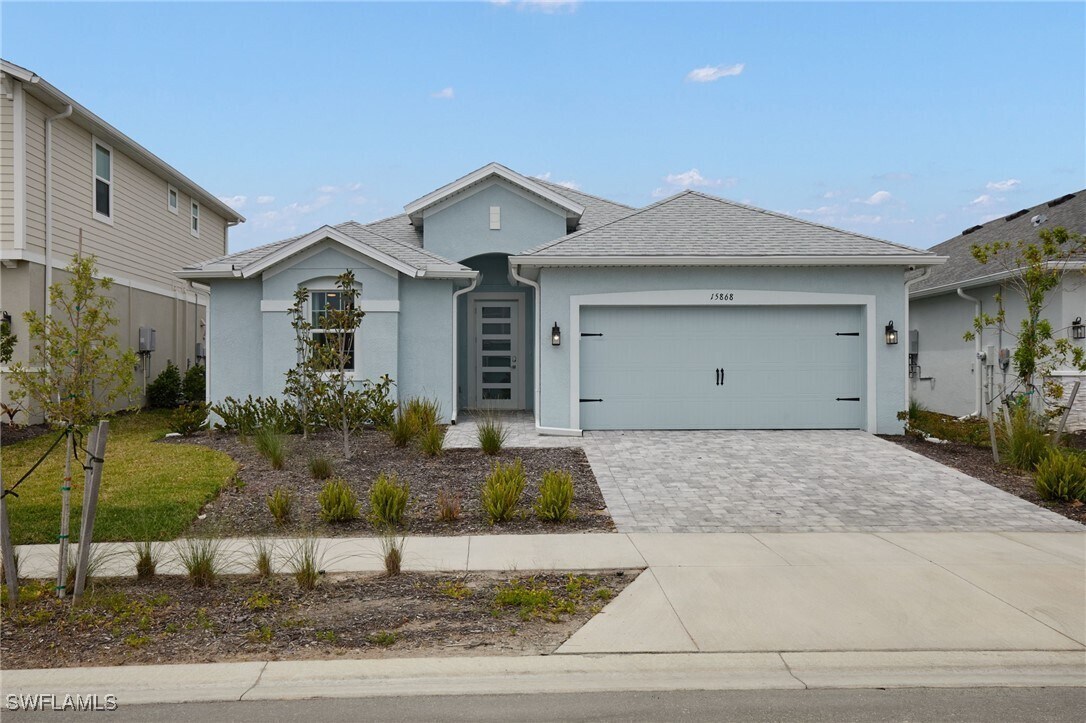 Foto principal - 15868 Elina Sky Dr