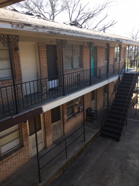 Primary Photo - La Bonita Apartments