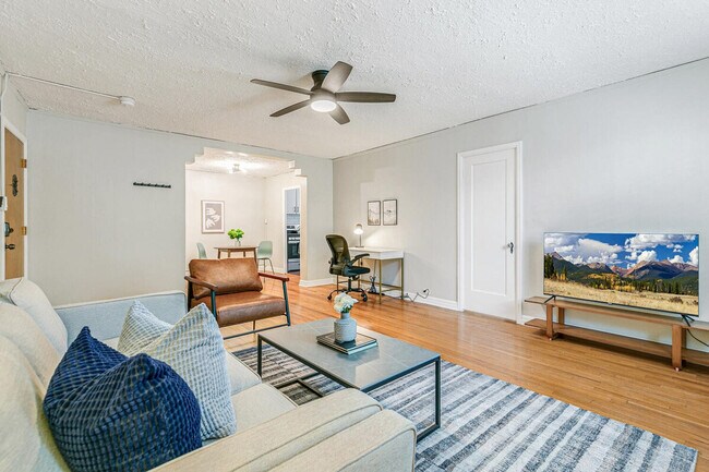Foto del edificio - 2820 E 17th Ave