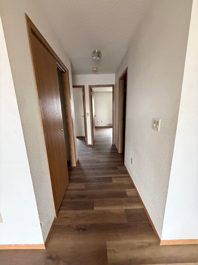 Foto del edificio - 319 1st St NW