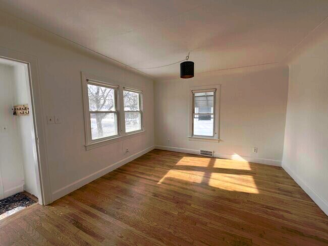 Foto del edificio - 160 W Milton Ave