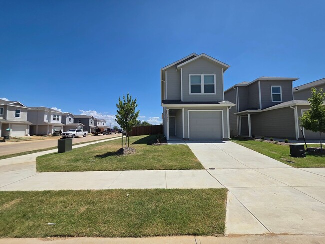 Building Photo - Charming New Build with Modern Layout – 3 ...