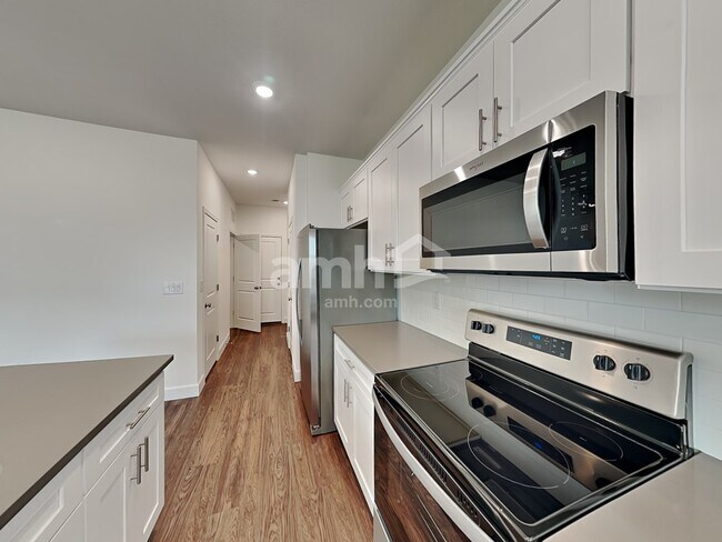 Foto del edificio - 9128 Ribbon Mdw Ct