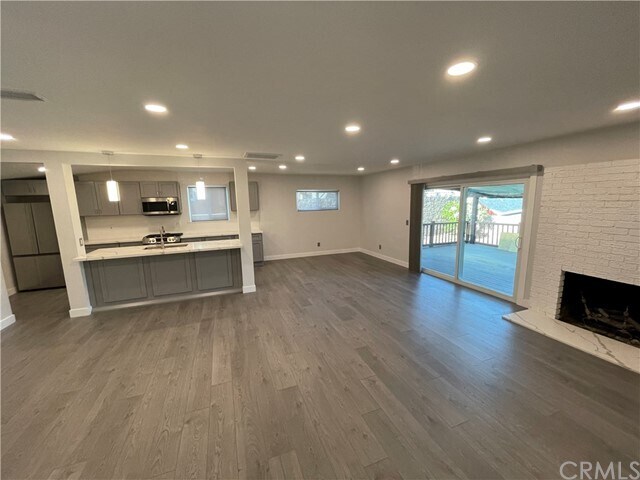 Foto del edificio - 1260 Hacienda Rd