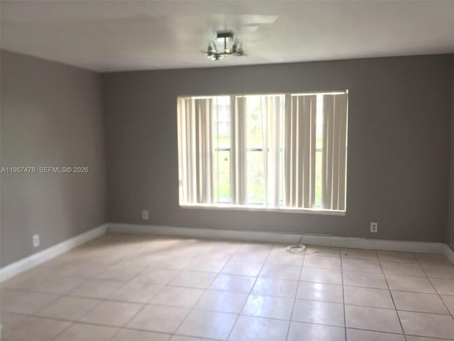 Foto del edificio - 4090 NW 88th Ave