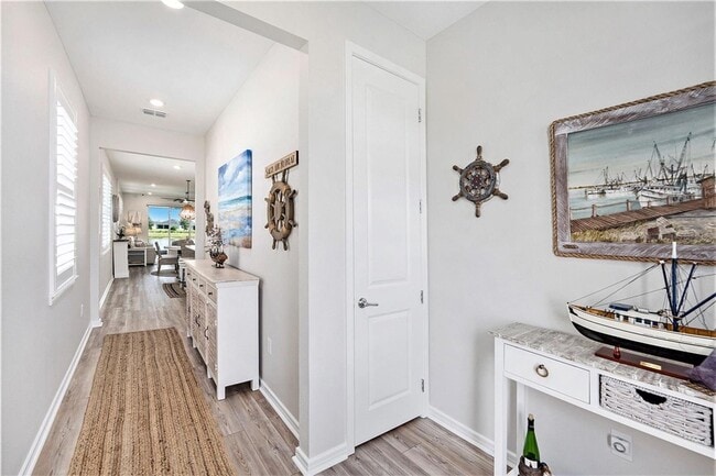 Building Photo - 10418 Spring Tide Wy