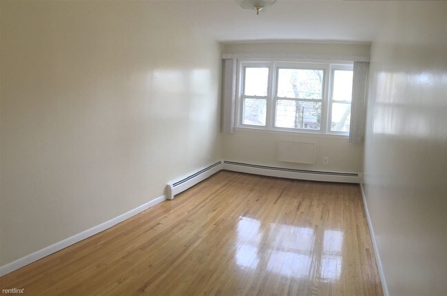 Foto del edificio - 236 E 77th St
