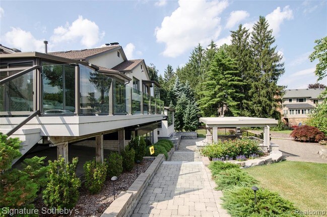 Foto del edificio - 2103 Pippin Ct